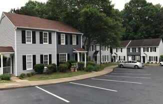 Beautiful 2 bed/2.5 bath Townhome! Pet Friendly!