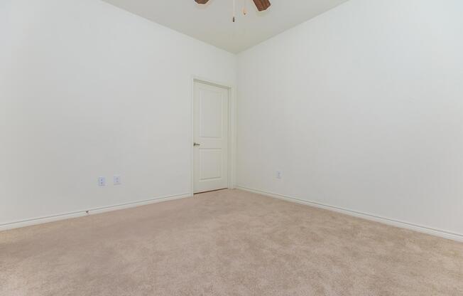 3 beds, 2 baths, 1,201 sqft, $1,461