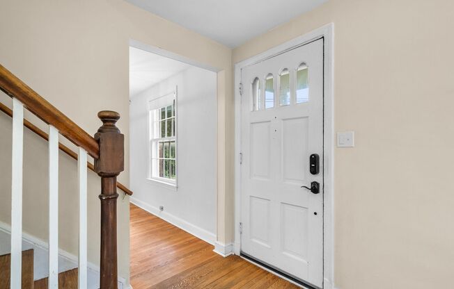 3 Bed 2.5 Bath - Silver Spring Colonial - Updated Kitchen and Bathrooms