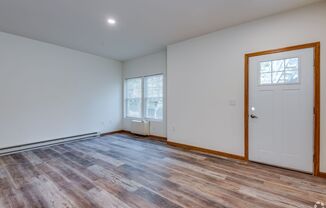 Studio, 1 bath, 631 sqft, $1,195, Unit 60
