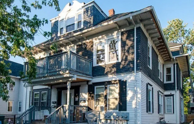 53 WILBRAHAM AVE