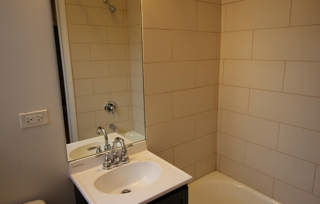 1 bed, 1 bath, $1,285, Unit 208