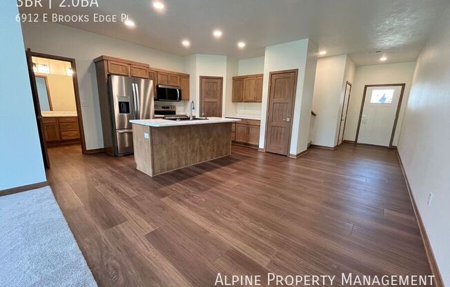 6912 E BROOKS EDGE PL