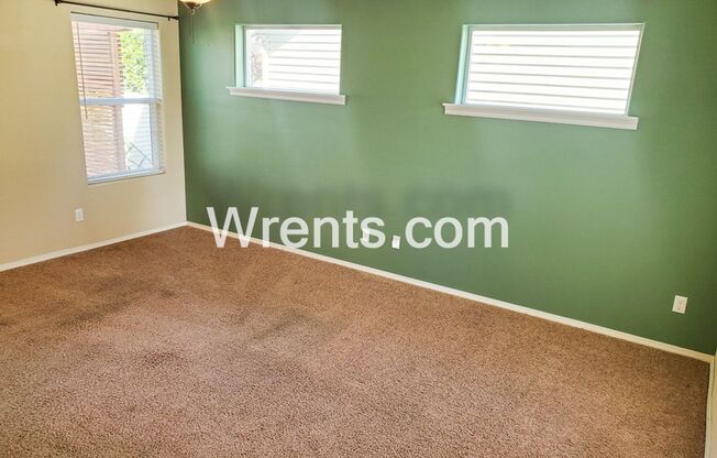 Beautiful 2 Story Home!