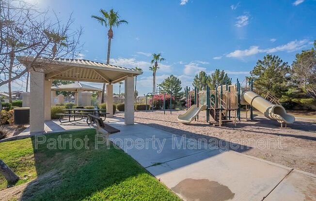 1078 E Saragosa St