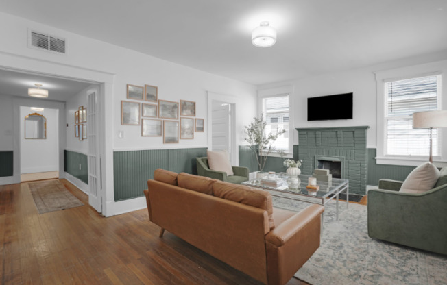1004 E 33rd Street