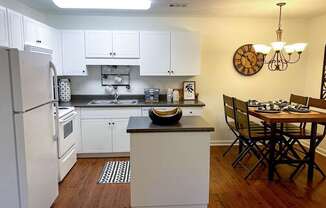 Kitchen And Dining Area at Helena Springs, Augusta, 30909