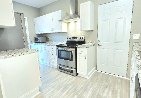 1801 31 AVE N