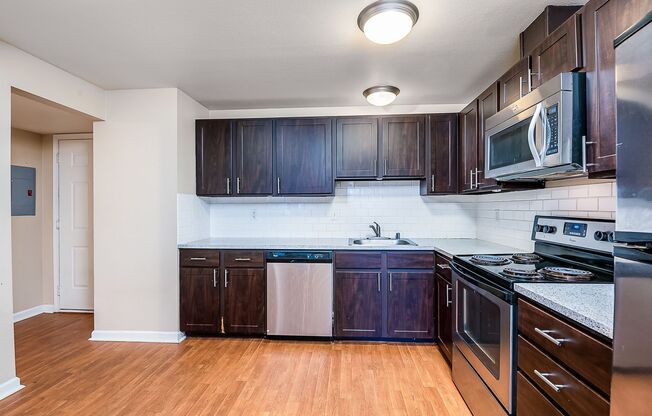 1 bed, 1 bath, 648 sqft, $1,675, Unit 1-205