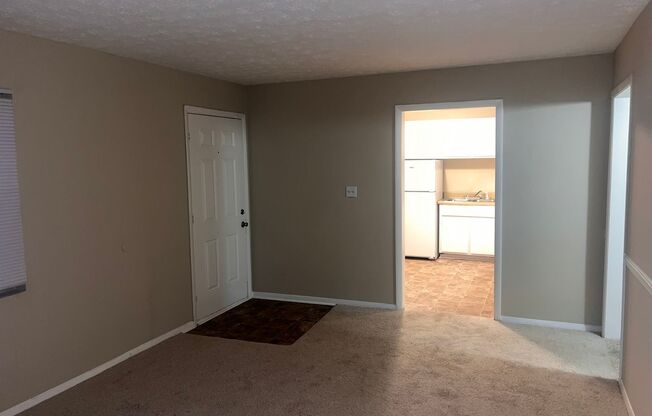 2 beds, 1 bath, 1,050 sqft, $1,150, Unit F-46