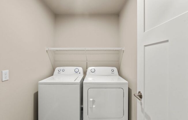 3 beds, 2 baths, 1,446 sqft, $2,099.99, Unit 184-07