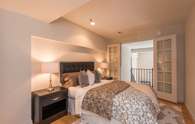 2 beds, 2 baths, $2,995, Unit #204