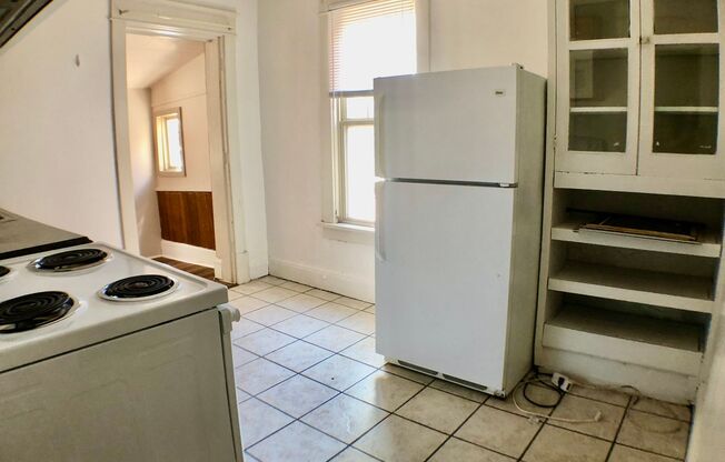 1 bed, 1 bath, $795, Unit 1814