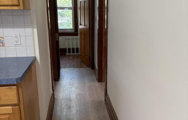 24 WINTHROP PL