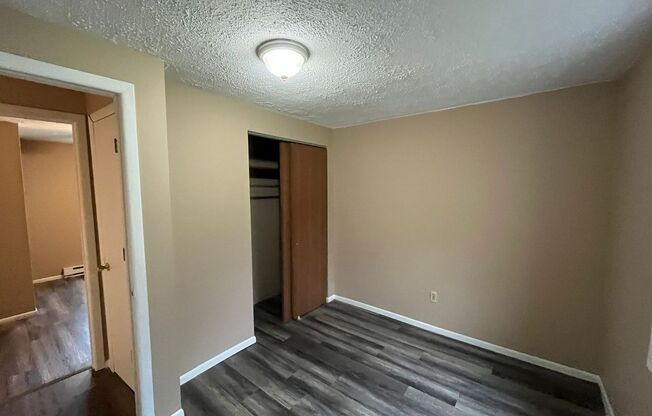 2 beds, 1 bath, $1,125