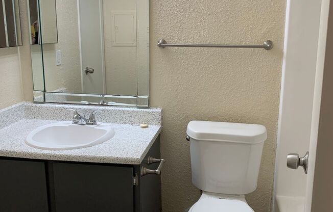 1 bed, 1 bath, 841 sqft, $925, Unit 1617