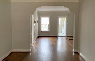 2 beds, 1 bath, $1,595, Unit Apt 1