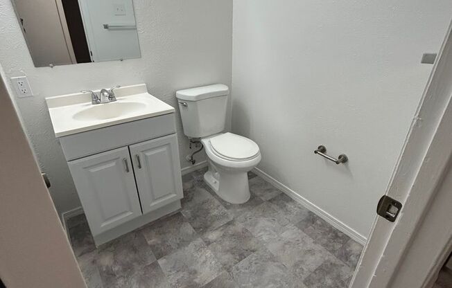 2 beds, 2 baths, 926 sqft, $1,150, Unit 415-231