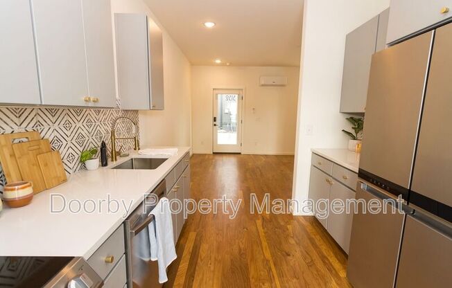 3132 SAINT ELMO AVE