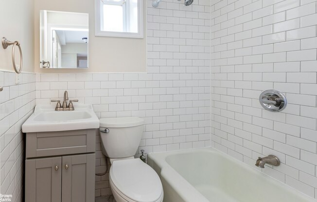 121 72 ST
