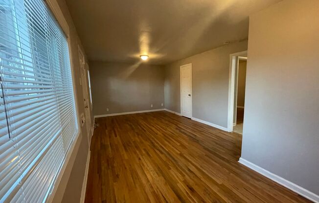 $0 DEPOSIT OPTION!COZY TWO BEDROOM! CLOSE TO ANSCHUTZ CAMPUS AND EASY ACCESS TO DOWNTOWN DENVER!