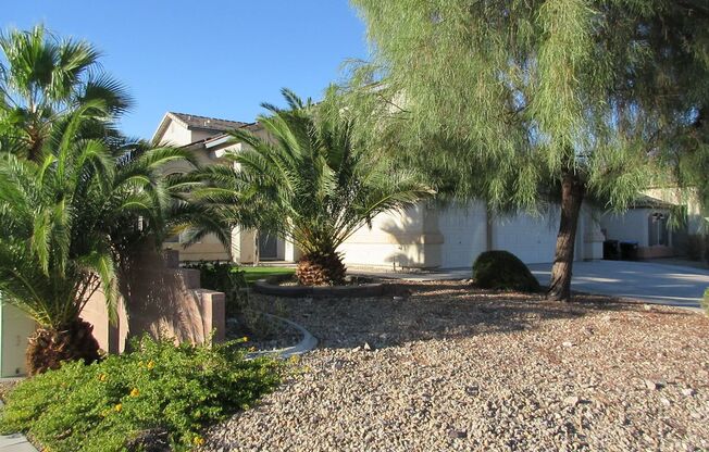 4 BEDROOM POOL HOME IN GREEN VALLEY RANCH