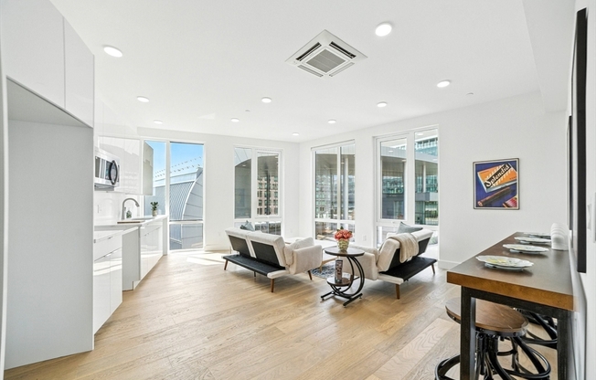 2 beds, 1 bath, 750 sqft, $3,850, Unit 306