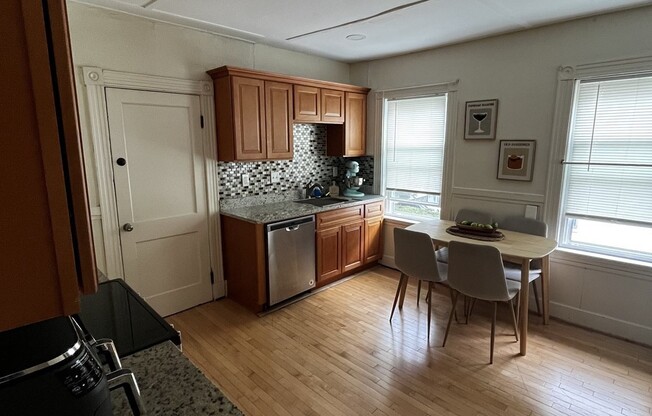 1 bed, 1 bath, $1,900, Unit 2