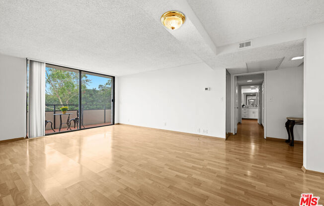 2 beds, 2 baths, 1,088 sqft, $4,600, Unit 810