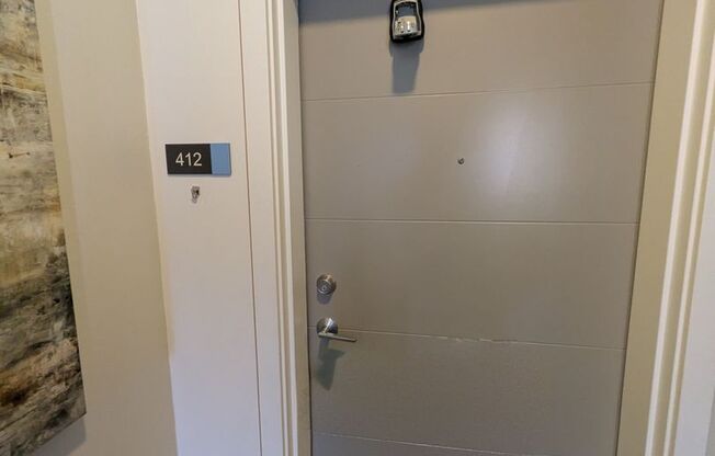 1 bed, 1 bath, 520 sqft, $1,375, Unit 412