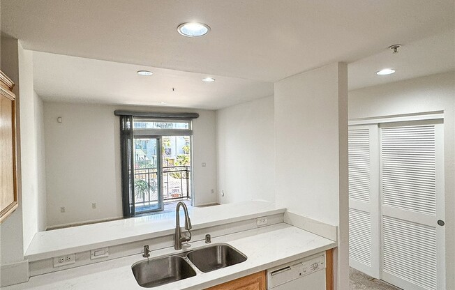 1 bed, 1 bath, 623 sqft, $3,200, Unit 217