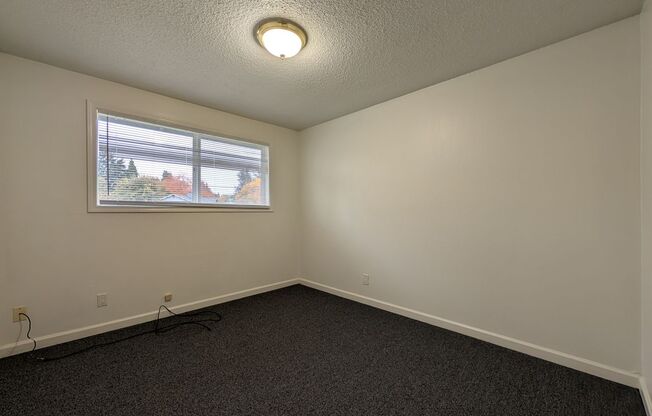 3 beds, 1 bath, $1,895