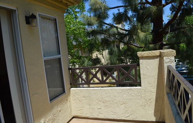 2 beds, 2 baths, $2,800