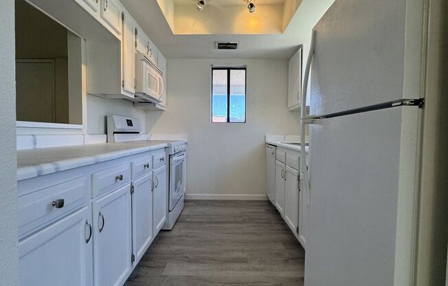 2 beds, 2 baths, 1,130 sqft, $1,699, Unit 2067