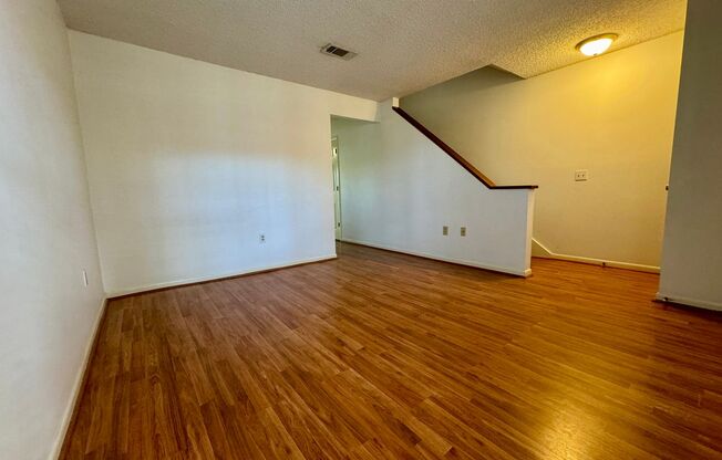 Lakewood Commons G202