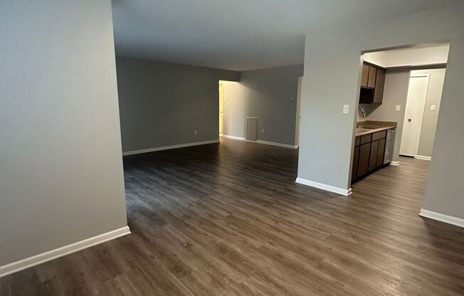 1 bed, 1 bath, 842 sqft, $1,130, Unit D103