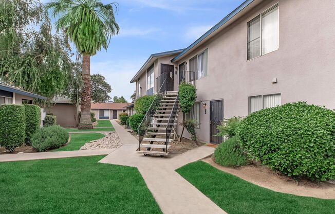 2 beds, 2 baths, 900 sqft, $1,395, Unit 40-126