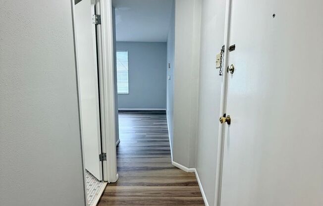 1 bed, 1 bath, 800 sqft, $925, Unit 4101-1G