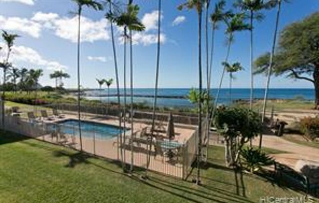 Makaha Surfside