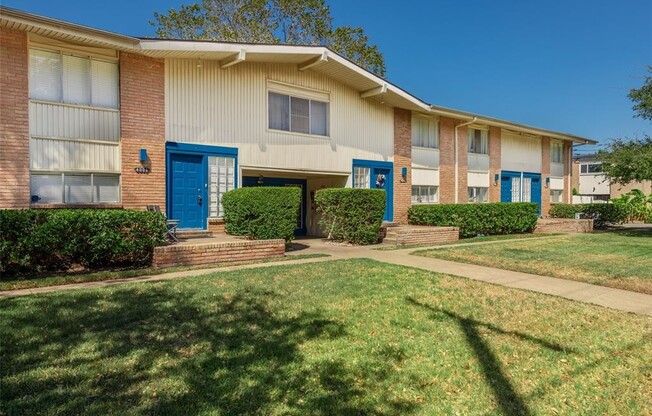 4011 Cole Ave Unit 105