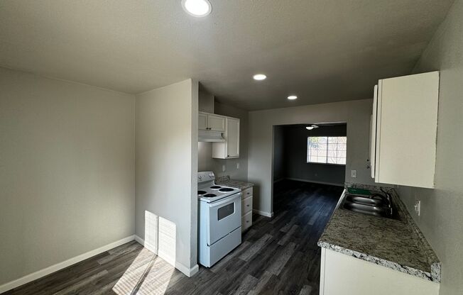 3 beds, 1 bath, $1,595