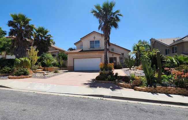 Beautiful two-story in Hunter's Ridge