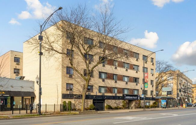 2 beds, 1 bath, $1,950, Unit 436