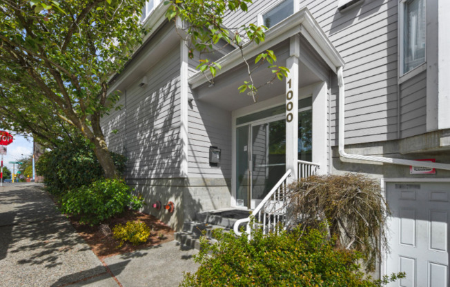 1000 NE 88 ST