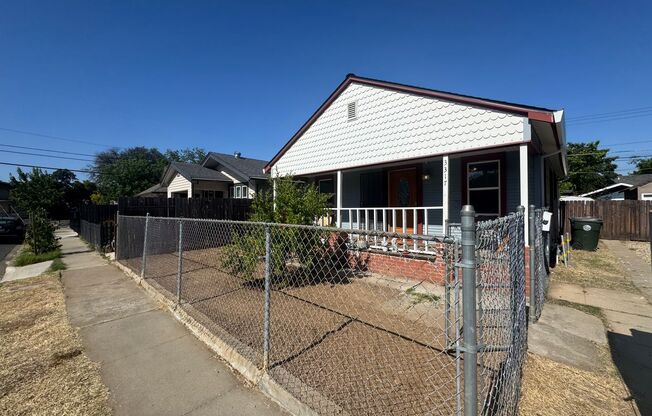 2 bedroom | 1 bathroom | Single family in Oak Park