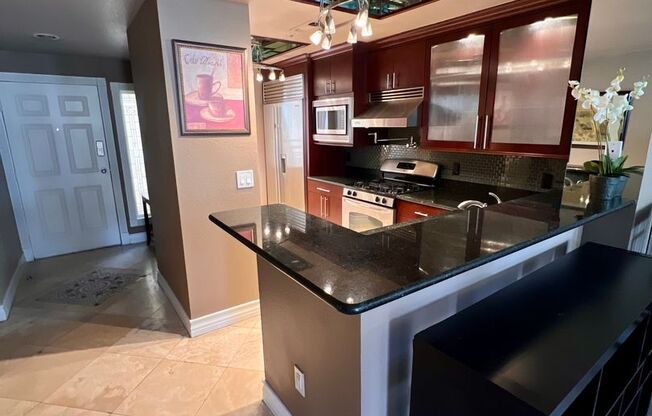2 beds, 2 baths, $2,000, Unit # 334