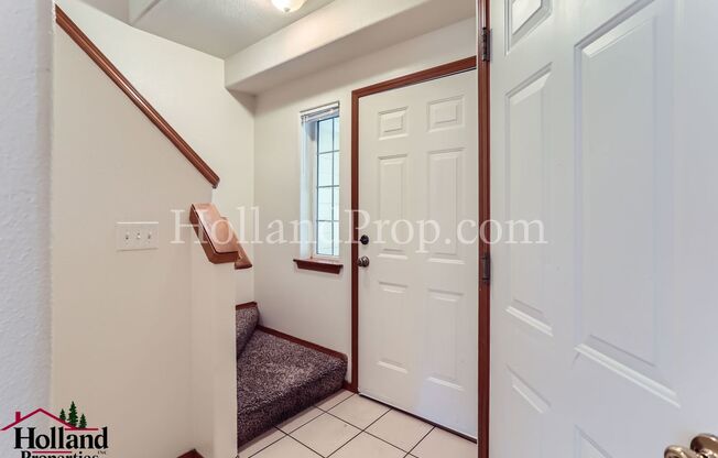 ** NEW PRICE ** - Cozy Comfort in Beaverton – 3-Bed, 2.5-Bath Home with Private Yard & Fireplace