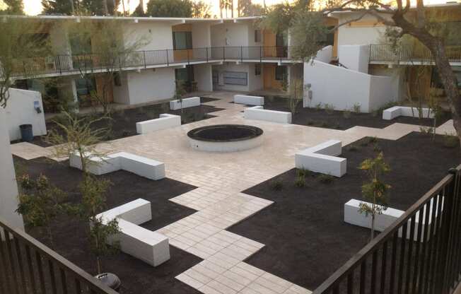 Courtyard with seating