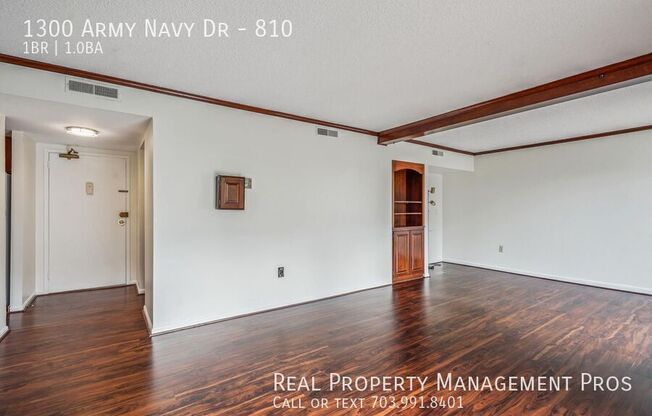 1300 Army Navy Dr Apt 506