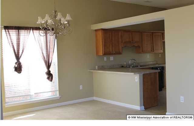 2 beds, 2 baths, $1,399